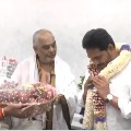 TTD high priest Ramana Deekshitulu met CM Jagan