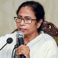 Modi crossing limits says Mamata Banerjee