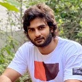 Sudheer Babu is seen as a director in Aa Ammayi Gurinchi Meeku Cheppali 