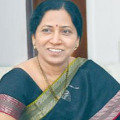 etela wife jamuna slams trs