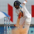 Virat Kohli Fights Lone Battle