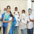 Telangana minister Harish rao wife start milk business