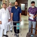 Telangana Congress Chief Uttam Kumar Reddy injured