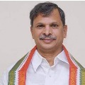 Tulasi Reddy slams government decision over Swaroopananda birthday celebrations