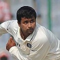 Ex cricketer Ojha anger over comments on Dhonis daughter