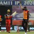 Sunrisers Hyderabad bowlers restricts RCB batsmen successfully 