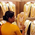 gold rates reached high in Delhi market
