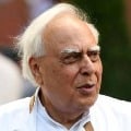 There is no intention to criticise Gandhis family says Kapil Sibal 