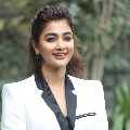 Pooja Hegde heaps praise on Telugu states audience 