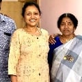 Anchor Suma convey birthday wishes to mother