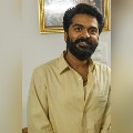 Hero Simbu gifted his new movie crew one gram gold coins