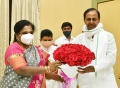 CM KCR meets Governor Tamilisai at Raj Bhavan, Hyderabad - Photos