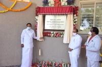 Venkaiah Naidu participates in the inauguration of new amenities centre at University of Hyderabad