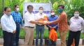 Arvind Kumar distributes corona medical kits to Journalists