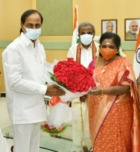 CM KCR conveys birthday greetings to Governor Tamilisai