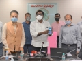 రవాణా శాఖలో కొత్త ప్రయోగాలకు మంత్రి పువ్వాడ శ్రీకారం