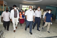 CS Somesh Kumar visits Golconda Hospital