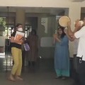 Corona Negative Lady Gets warm Welcome in Ahmadabad