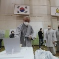 Soth Korea Becomes First Country to Hold Elections after Corona Expand